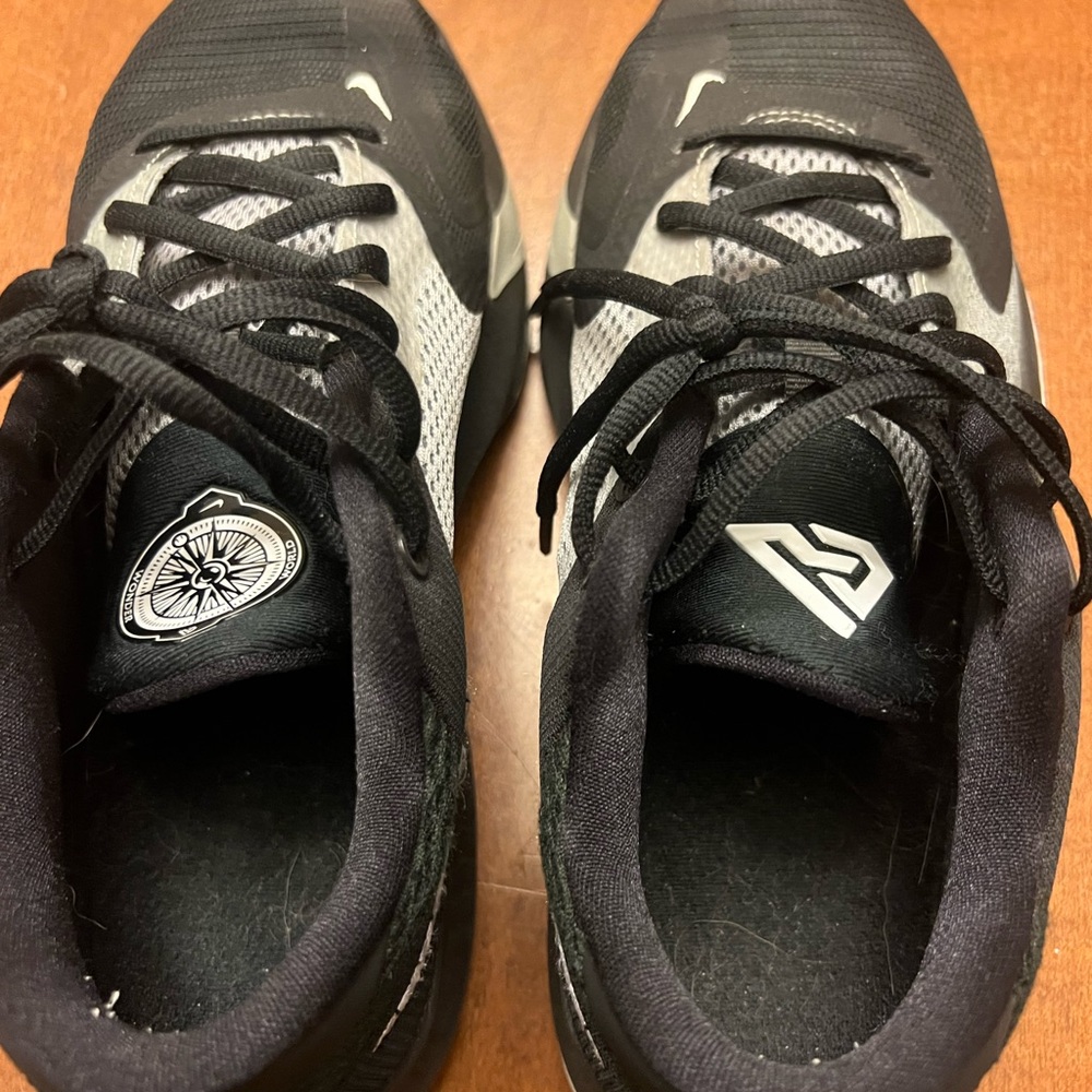 Nike Giannis Freak 5 Big Kid Black and Gray Athletic Shoes